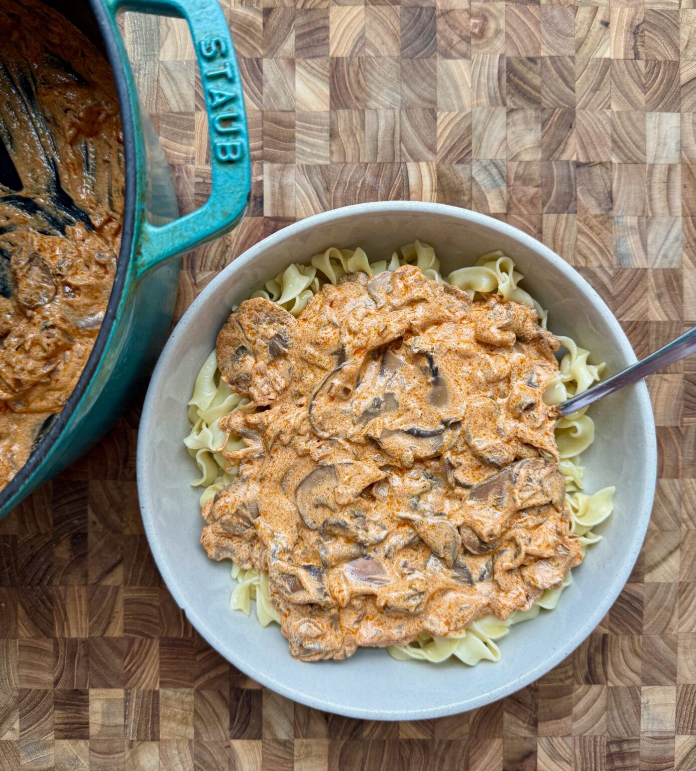 easy mushroom paprikash