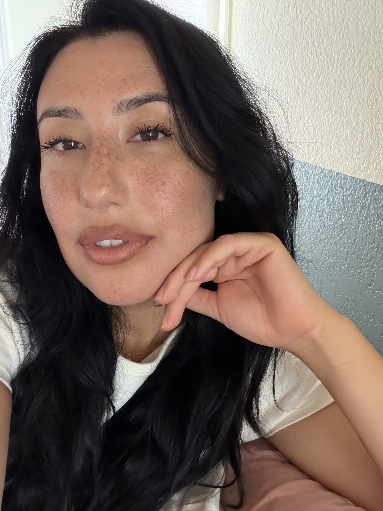 how to do ’90s cool brown lipstick