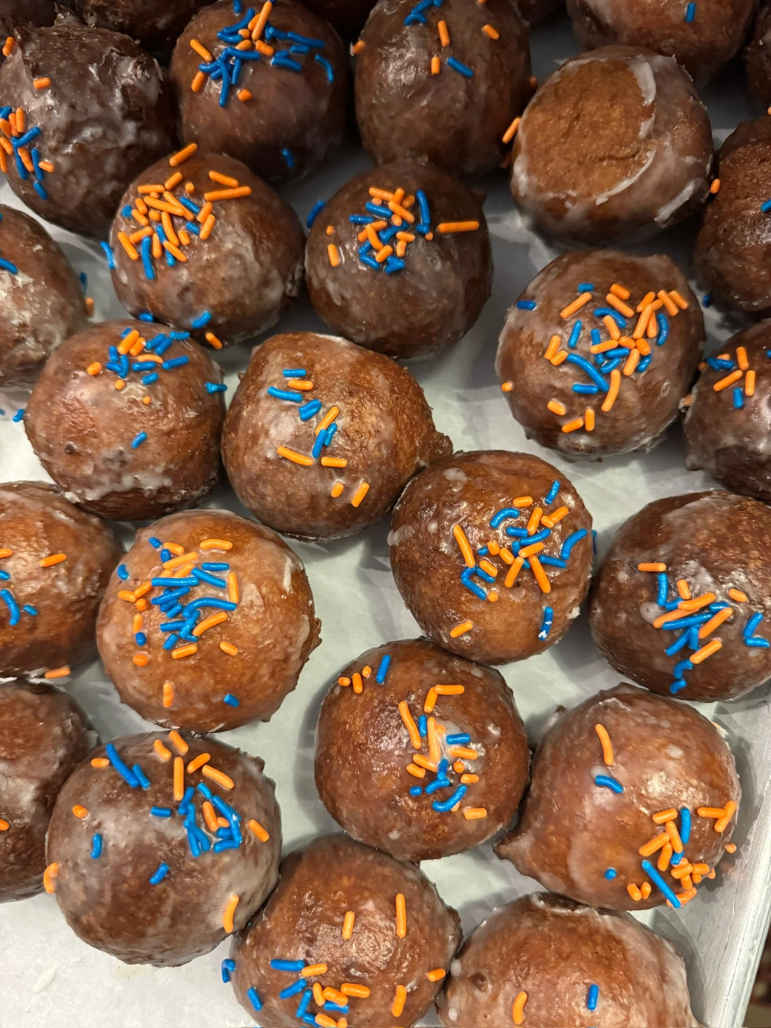 Knicks donuts fritters poppy’s cafe